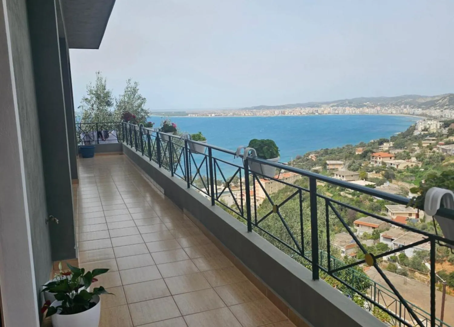 Mesaiz Apartment Vlore