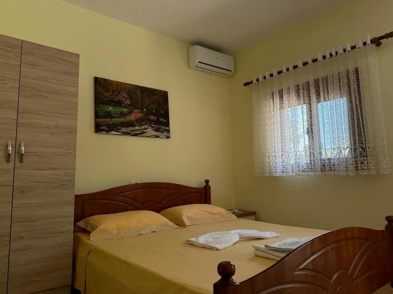 Mesaiz Apartment Vlore Albania